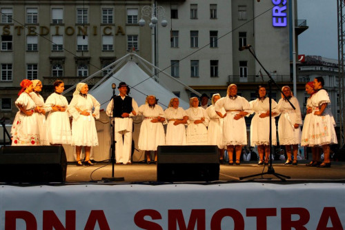 46. Međunarodna smotra folklora Zagreb 2012. godine (razne fotografije)