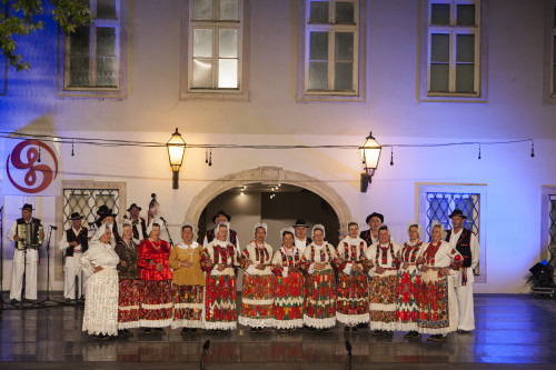 Gornji Viduševac  Kulturno-umjetnička udruga  „Viduševac“ (51. MSF Zagreb, 2017.), pozornica Gradec