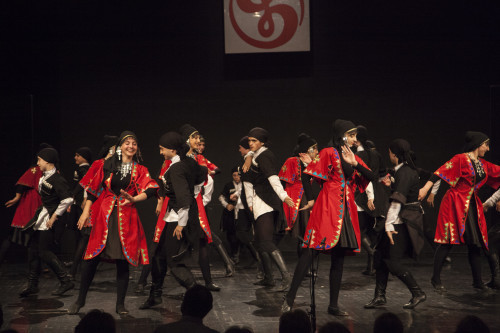 Gruzija, Gruzijski folklorni ansambl “Didgori”,
Tbilisi, (52. MSF Zagreb, 2018.), pozornica Travno