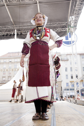 Folklorni ansambl ‘Etnos’, Skopje, Sjeverna Makedonija, (50. MSF Zagreb, 2016.), pozornica Trg bana Jelačića