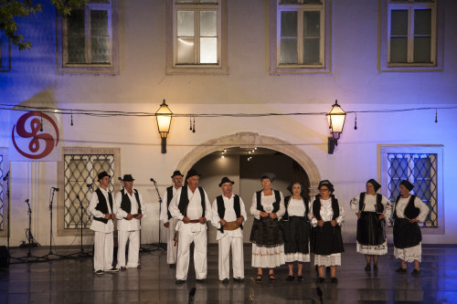 Jabukovac  Kulturno-umjetničko društvo „Zvuci Banije“, (51. MSF Zagreb, 2017.), pozornica Gradec